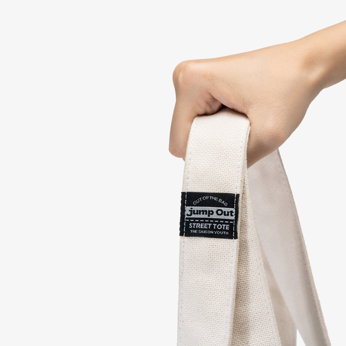 strap-3-tote-raw-white jump out astoud