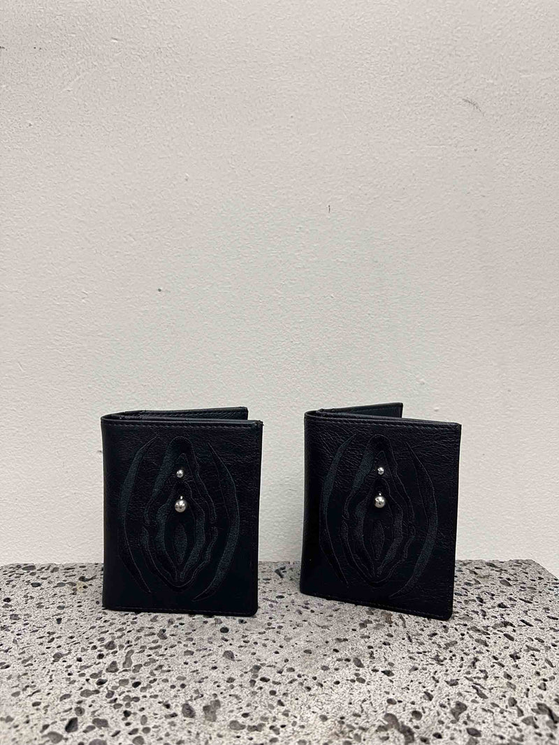 Vulva Wallet