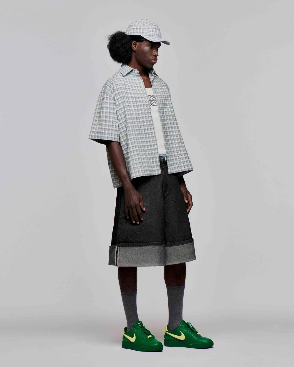 washed-black-overrolled-carpenter-shorts lider astoud