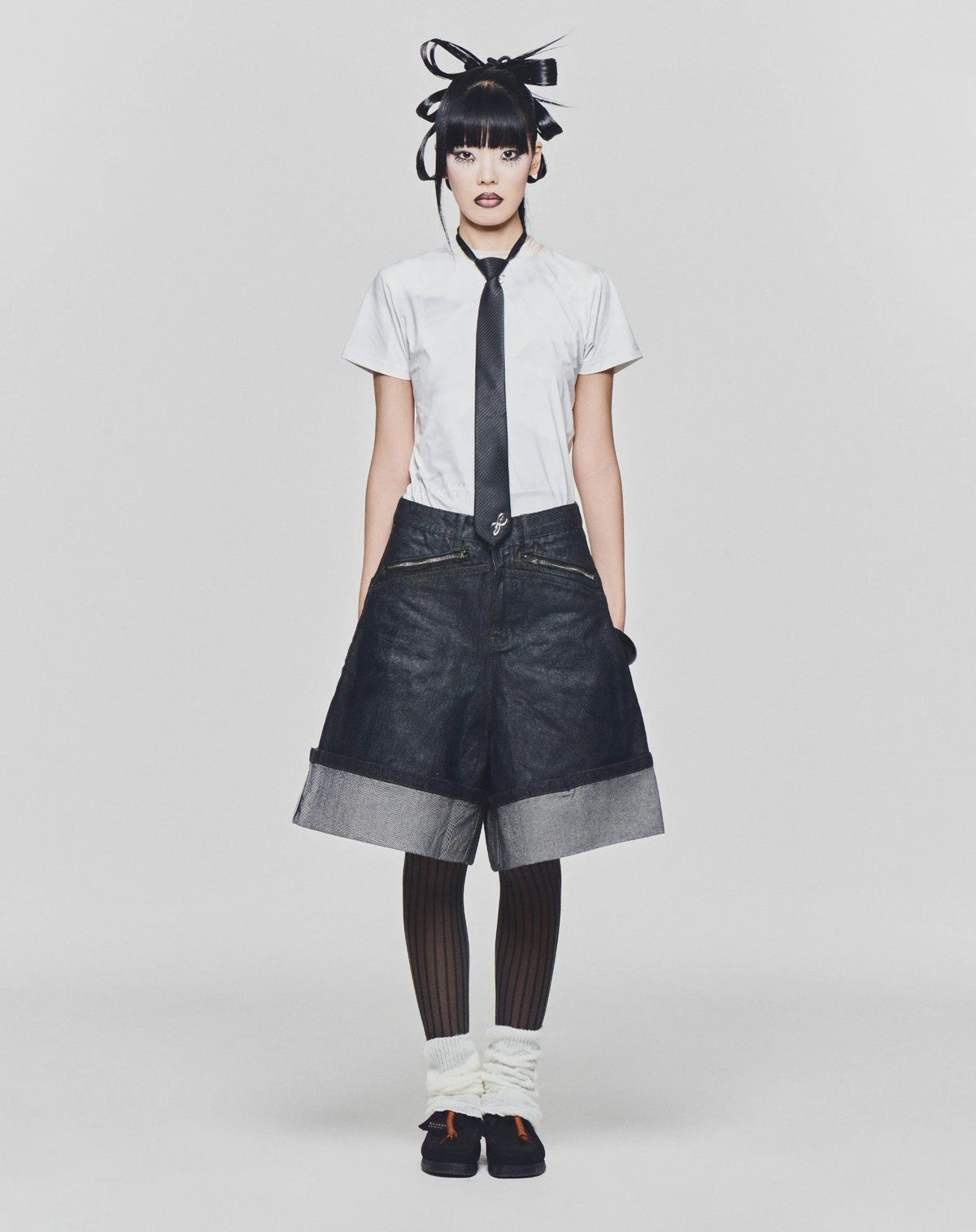 washed-black-overrolled-carpenter-shorts lider astoud
