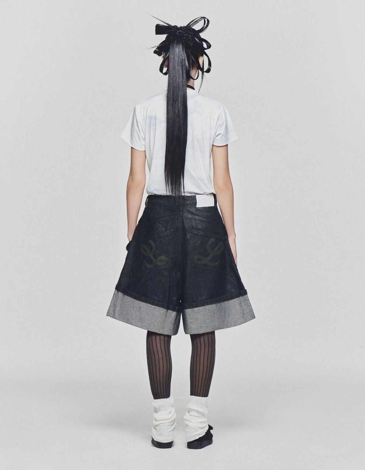 washed-black-overrolled-carpenter-shorts lider astoud