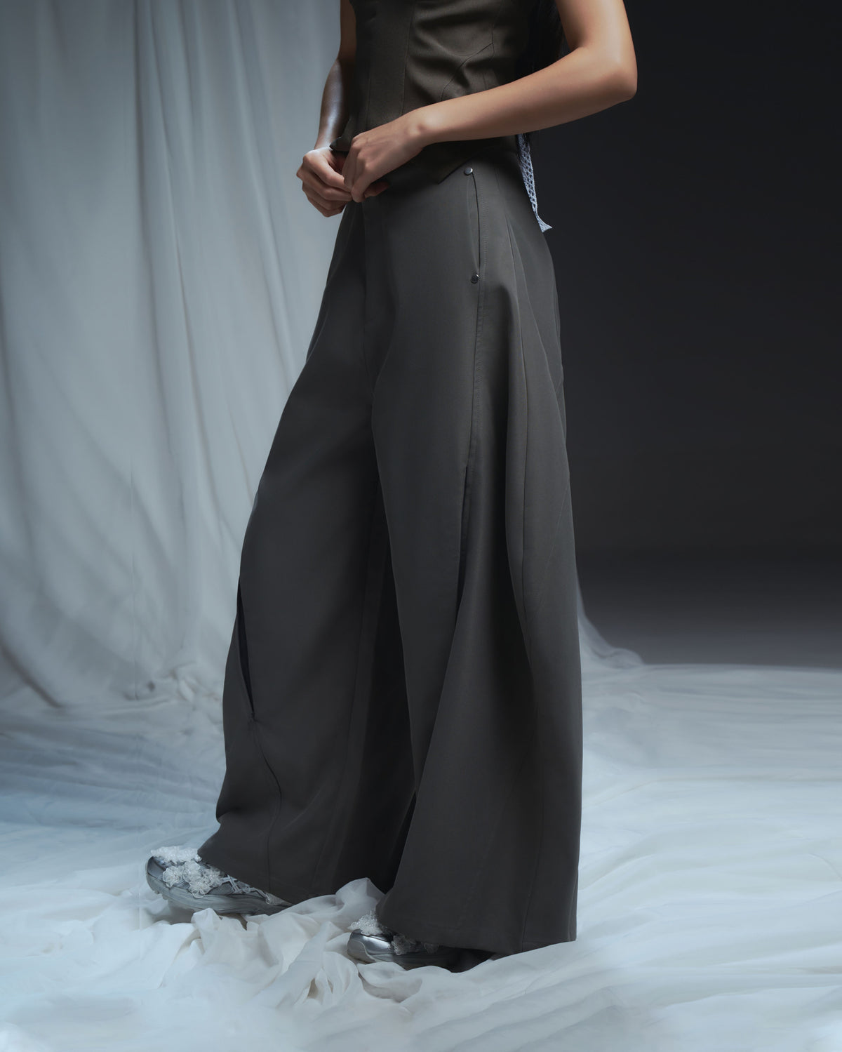 gray-ludovic-pants bunnyhill astoud