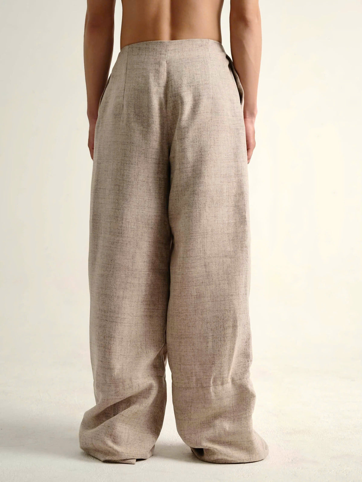 beige-hao-hon-linen-pants an heritage astoud