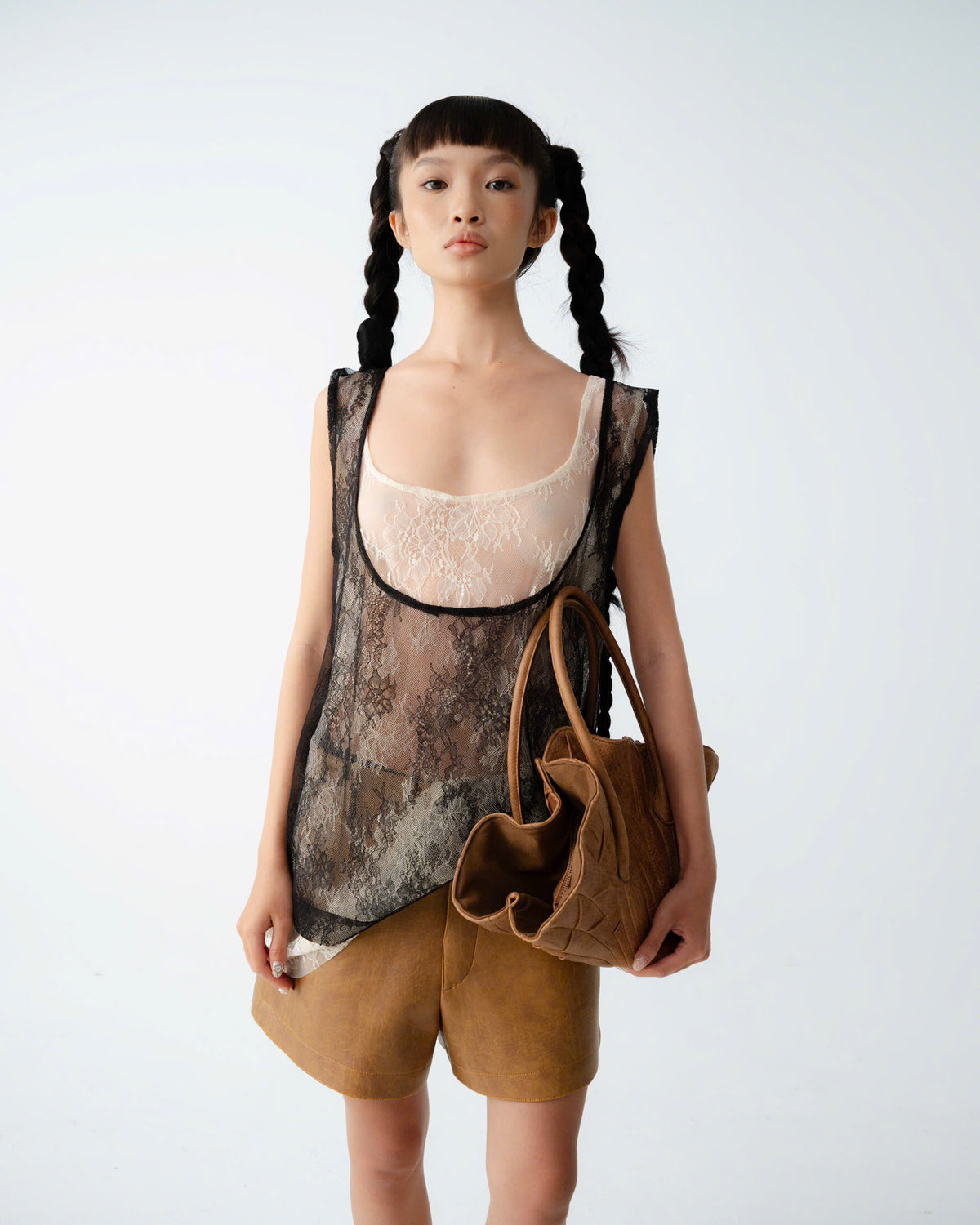 ao-anh-lace-tank-top an heritage astoud