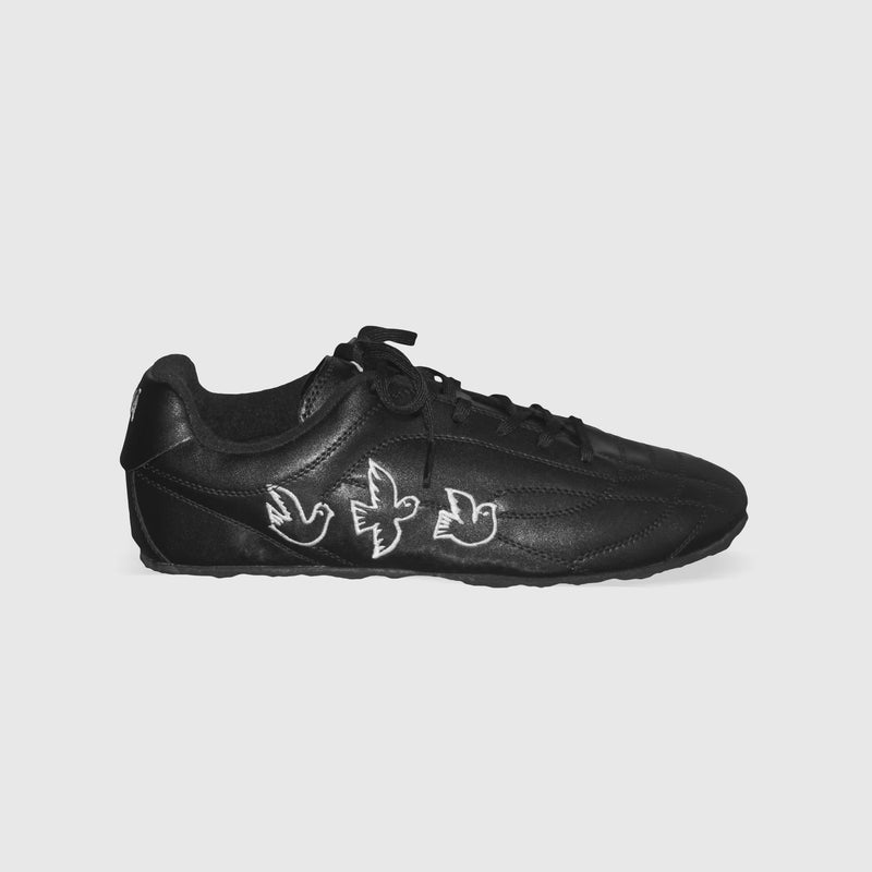 mot-nha-sneakers soulvenir astoud